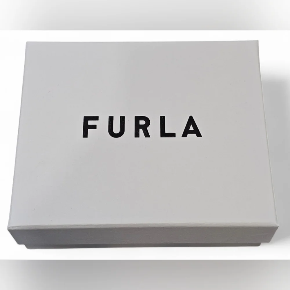 Furla Classic Credit Card Case Textured Leather In Black, New